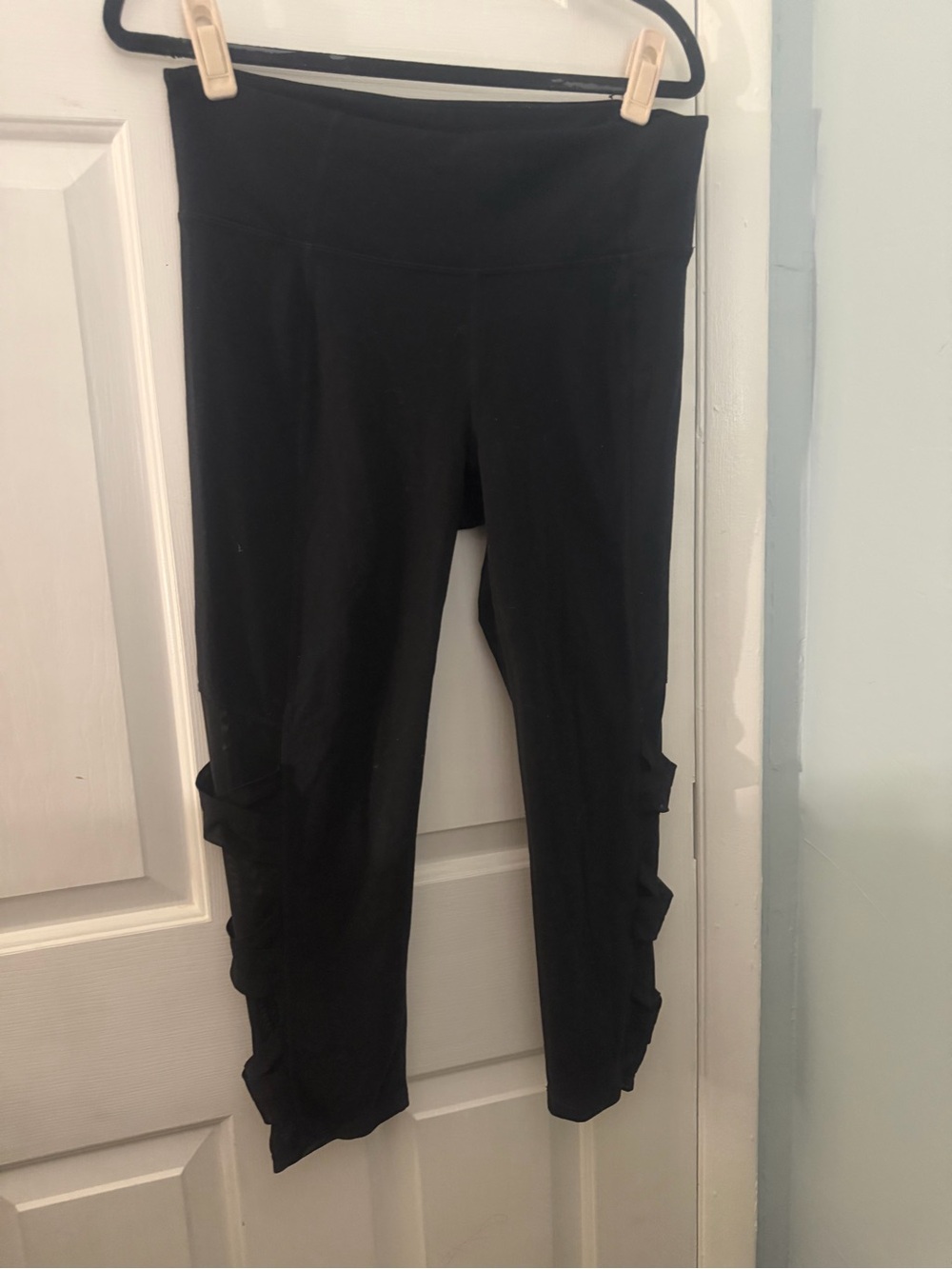 Athleta Black Mesh Strappy Cropped Leggings Size L